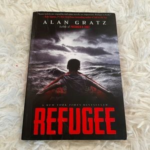 New York Times Bestseller REFUGEE by ALAN GRATZ